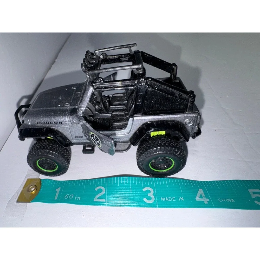 2003 JEEP WRANGLER RUBICON 4x4 SUV LIFTED SILVER DIECAST MODEL BY MAISTO B5